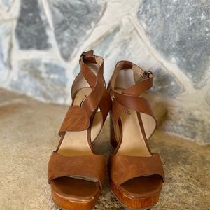 Wedge heels
